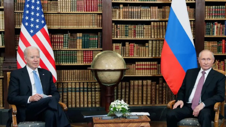 "Марш глупости": Байдену дали неожиданный совет насчет России