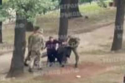 Как со скотом: боевики ТЦК жёстко тащат на убой несчастных украинцев