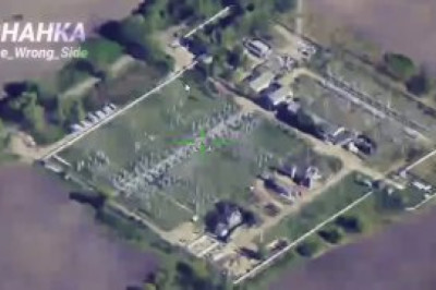 Российские войска “Геранями” нанесли удар по электроподстанции в районе Чернигова, сообщает Telegram-канал “Изнанка”