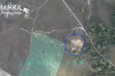 Российские войска комбинированным ударом “Гераней” и “Ланцетов” уничтожили пункт управления БПЛА в Черниговской области, сообщает Telegram-канал “Изнанка”