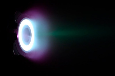 Роскосмос успешно завершил огневые испытания системы коррекции спутника «Экспресс-АМУ4»