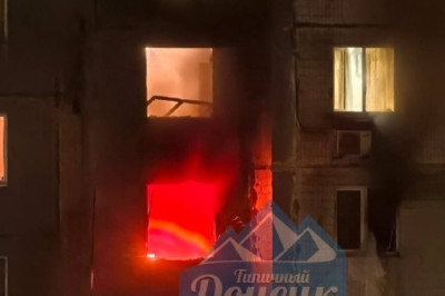 Враг ударил по многоэтажке в Донецке и домам в Луганске
