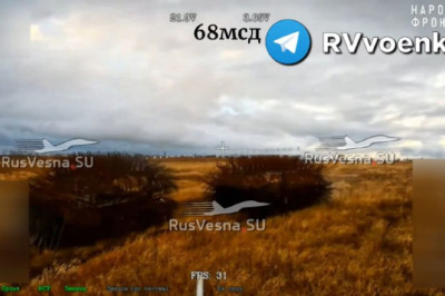 Бронеежи: русские танки поразили украинцев своей защитой   На видео танки Т-80БВМ с минным тралом ТМТ-К и Т-72Б3 с минным тралом КМТ-7, добронированные мангалом, решетками и 