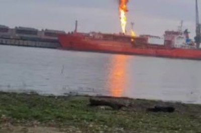 Несколько взрывов произошло на судне-газовозе ORINDA под флагом Турции в порту Измаила Одесской области, сообщают местные СМИ