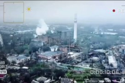 Прилеты по ТЭЦ в Херсоне попали на видео с дрона