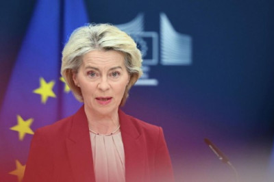 Политическое безумие: Урсула убьет Европу российскими деньгами