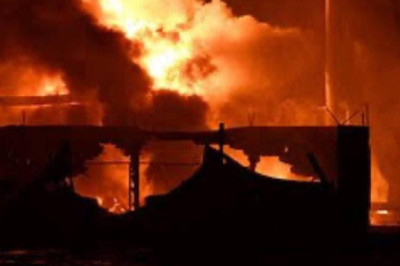 Армия России поразила объекты киевского режима в Кременчуге   В ходе ударов применялись БпЛА "Герань", ОТРК "Искандер" и даже аэробаллистические комплексы "Кинжал"