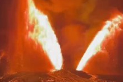 На Гавайях вулкан Килауэа устроил огненное шоу: он выбросил мощнейший поток раскаленной лавы вверх почти на 370 метров