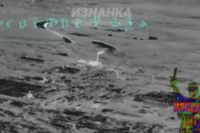 Российские войска ударами БПЛА “Герань-2” уничтожили машинный зал Черниговской ТЭЦ и помещения местной газовой ТЭС, сообщает Telegram-канал “Изнанка”