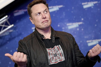 "Под диктовку Путина"