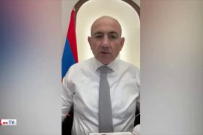 Пашинянова церковьгимн вместо молитвы, флаг вместо креста