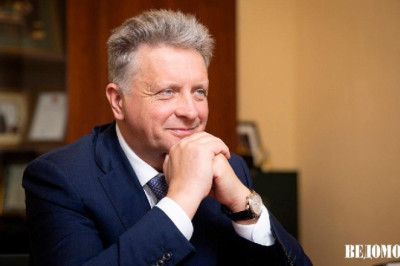 «Неправильно отделять социальную политику от промышленной и коммерческой»