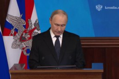 Армия России освободила свыше 300 населенных пунктов в 2025 году, — Путин выступает на коллегии Минобороны