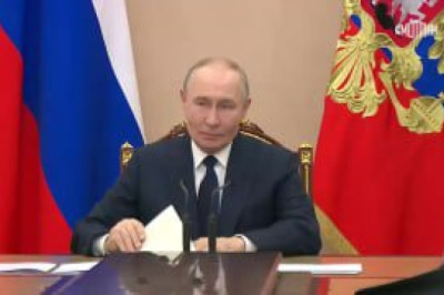 За год под контроль ВС РФ перешло 334 населенных пункта, — доложили Путину на совещании