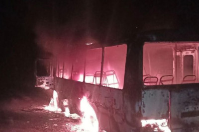 Враг атаковал автобус с людьми в Белгородской области