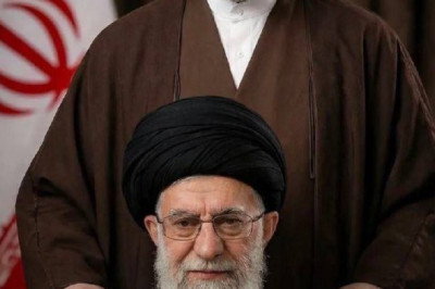 Сын аятоллы Хаменеи стал новым верховным лидером Ирана – кто он?