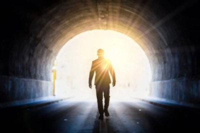 Психологи выяснили, что снится людям перед смертью