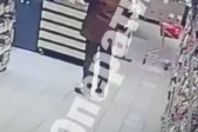 Украинский спецназ штурмует супермаркет в Киеве  Освободить захваченных нападавшим заложников не удалось до сих пор